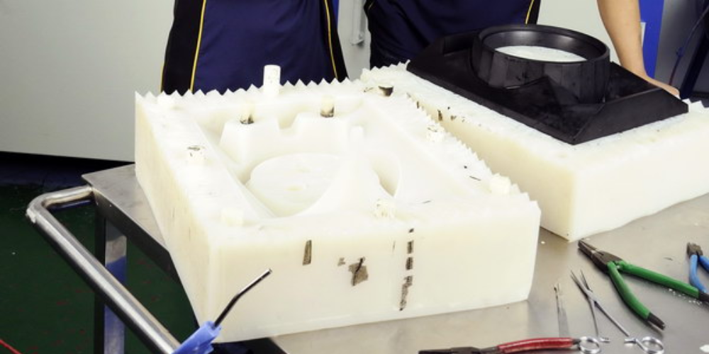 What are Vacuum Casting and its Rapid Prototyping?